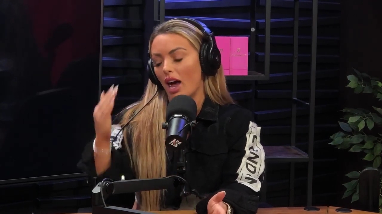 x2mate_com-Ep_11_-_Power_Alphas_Podcast___28Mandy_Saccomanno__mp43297.jpg