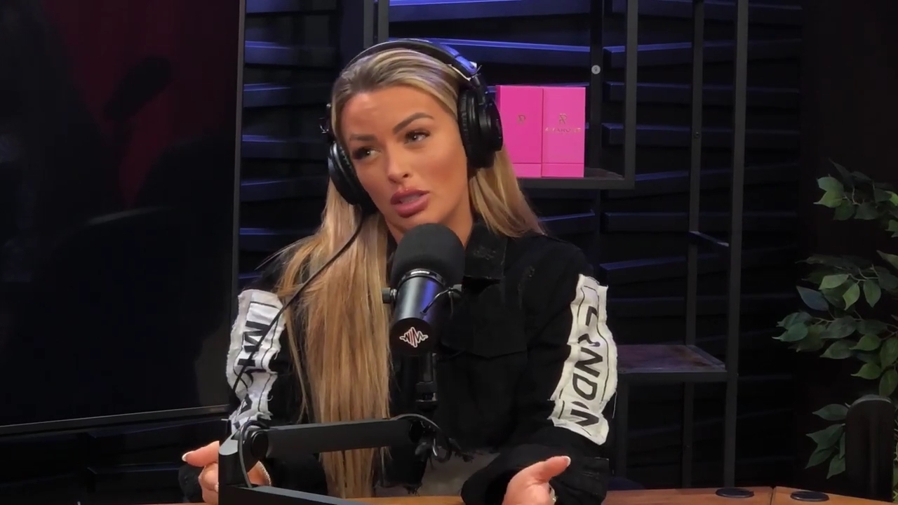 x2mate_com-Ep_11_-_Power_Alphas_Podcast___28Mandy_Saccomanno__mp43300.jpg