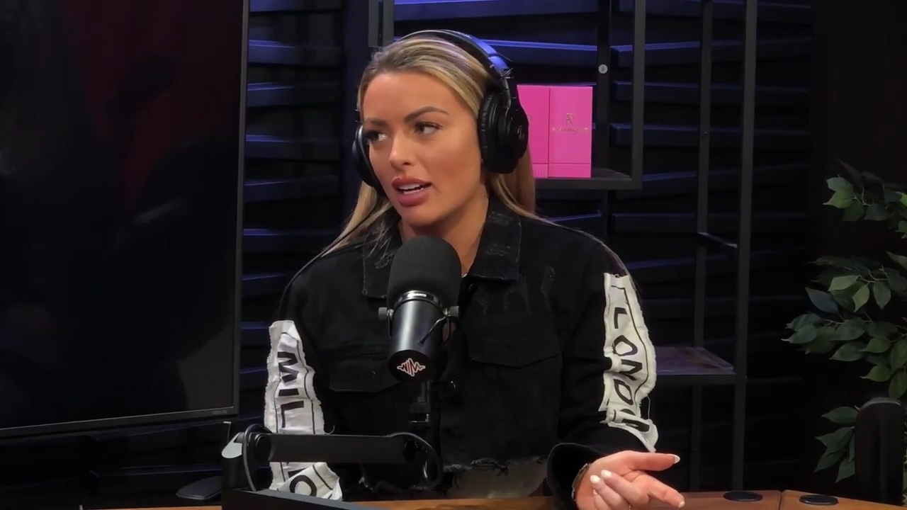 x2mate_com-Ep_11_-_Power_Alphas_Podcast___28Mandy_Saccomanno__mp43762.jpg
