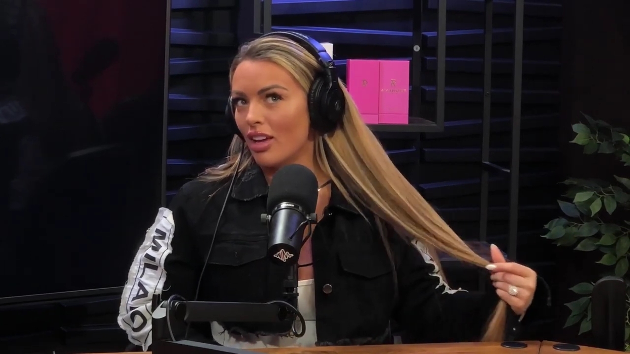x2mate_com-Ep_11_-_Power_Alphas_Podcast___28Mandy_Saccomanno__mp44113.jpg