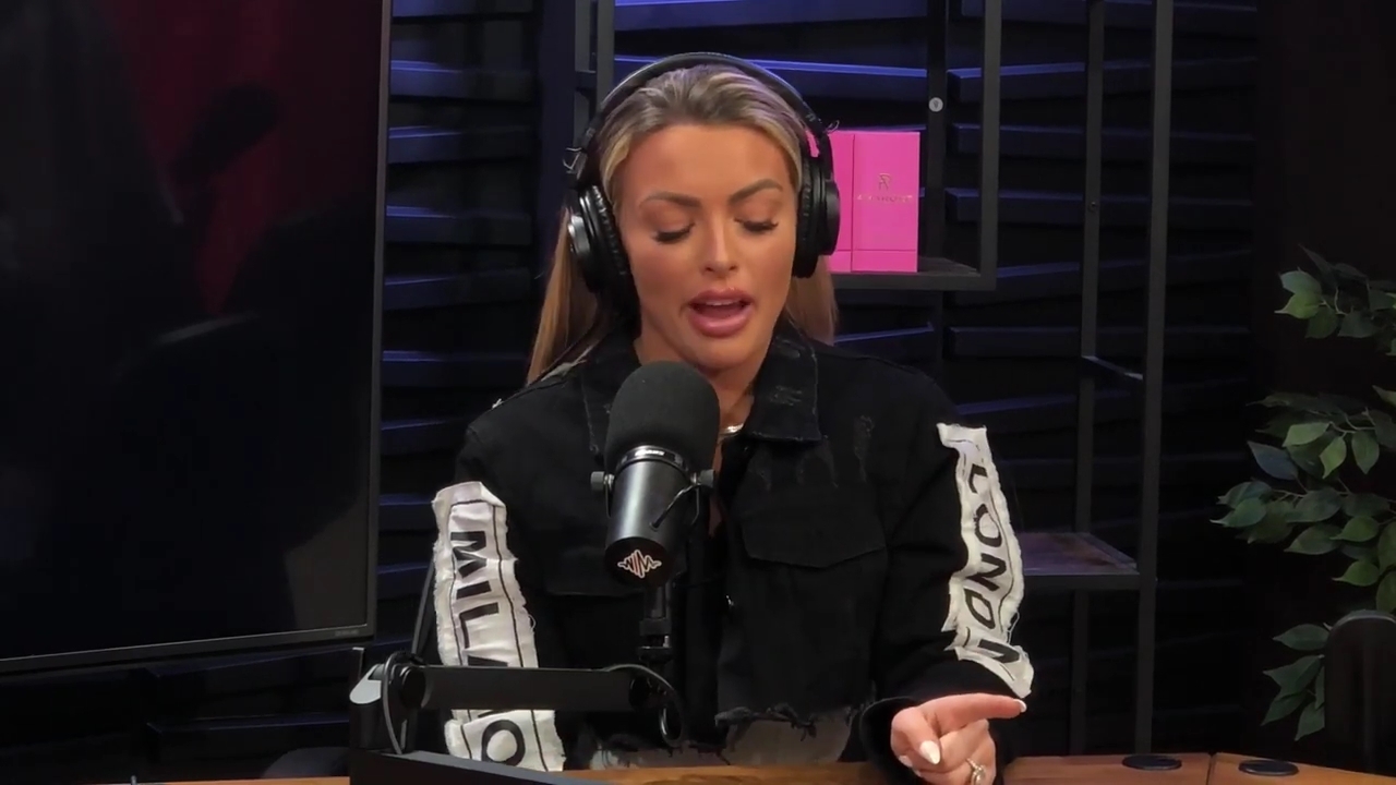 x2mate_com-Ep_11_-_Power_Alphas_Podcast___28Mandy_Saccomanno__mp44659.jpg