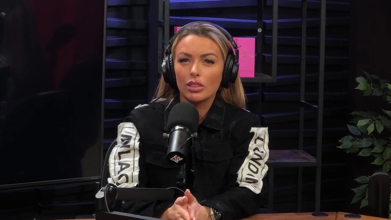 x2mate_com-Ep_11_-_Power_Alphas_Podcast___28Mandy_Saccomanno__mp44696.jpg