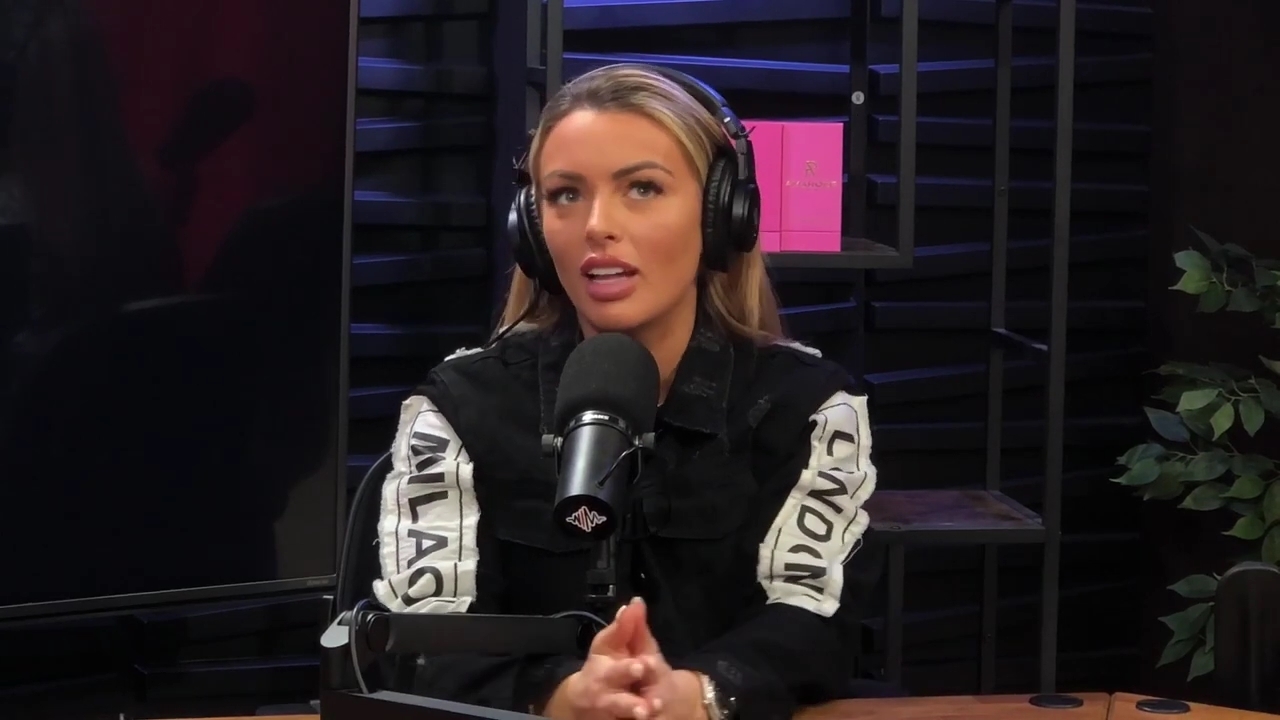x2mate_com-Ep_11_-_Power_Alphas_Podcast___28Mandy_Saccomanno__mp44738.jpg