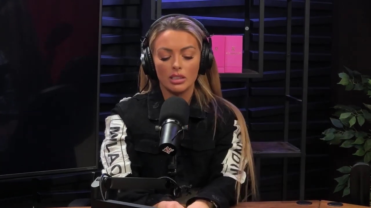 x2mate_com-Ep_11_-_Power_Alphas_Podcast___28Mandy_Saccomanno__mp44922.jpg