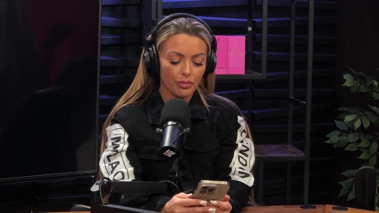 x2mate_com-Ep_11_-_Power_Alphas_Podcast___28Mandy_Saccomanno__mp44973.jpg
