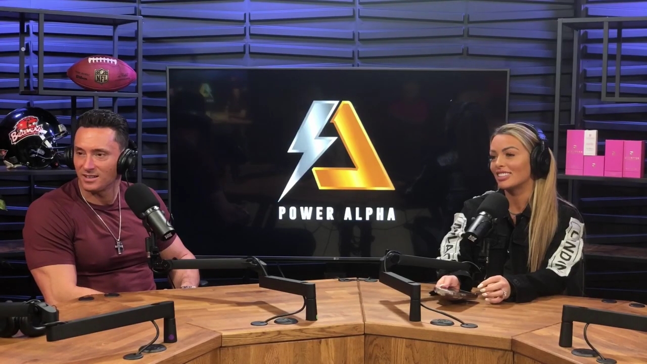 x2mate_com-Ep_11_-_Power_Alphas_Podcast___28Mandy_Saccomanno__mp45156.jpg