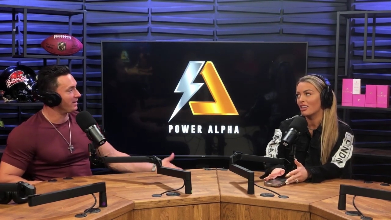 x2mate_com-Ep_11_-_Power_Alphas_Podcast___28Mandy_Saccomanno__mp45161.jpg