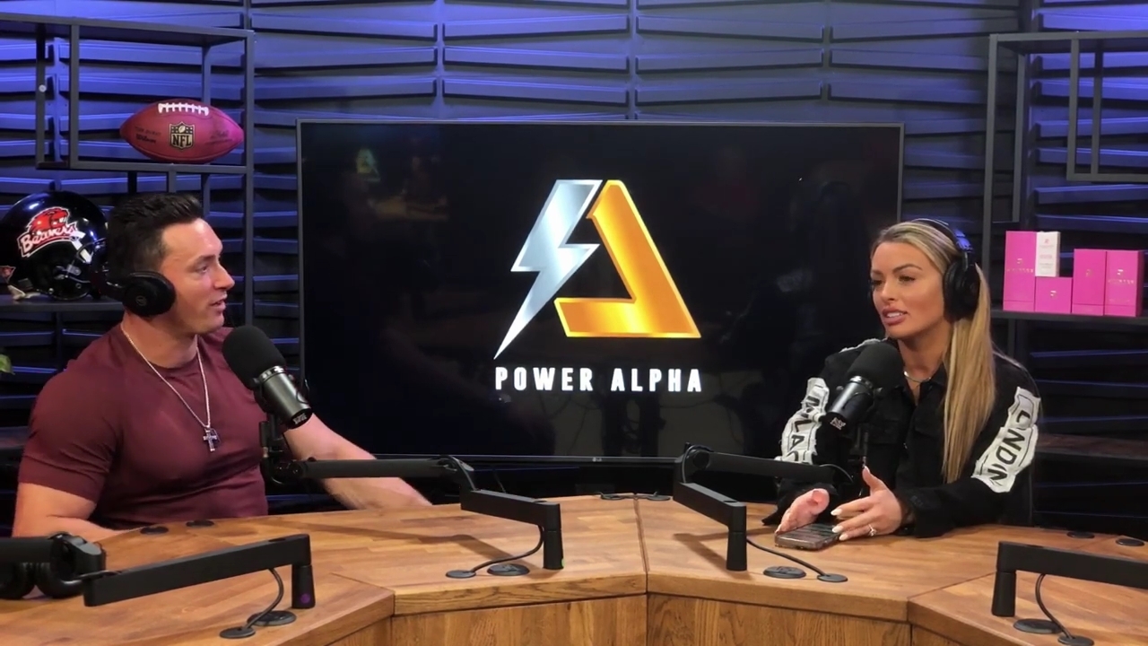 x2mate_com-Ep_11_-_Power_Alphas_Podcast___28Mandy_Saccomanno__mp45162.jpg