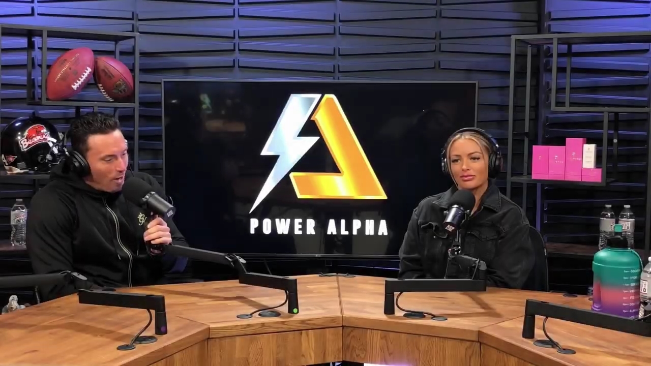 x2mate_com-Ep_12_-_Power_Alphas_Podcast__NFL_Playoffs2C_Viral_on_TikTok___28Mandy_Saccomanno__mp40001.jpg