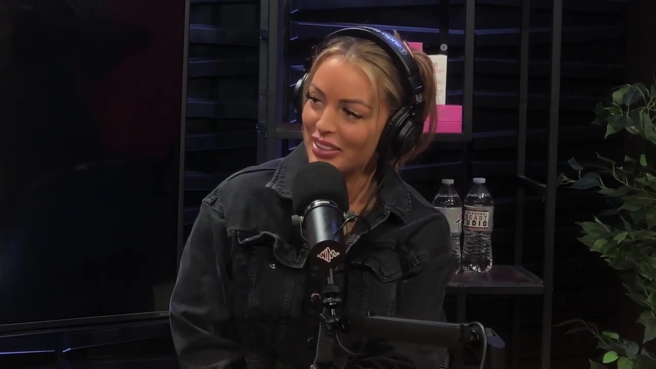 x2mate_com-Ep_12_-_Power_Alphas_Podcast__NFL_Playoffs2C_Viral_on_TikTok___28Mandy_Saccomanno__mp40019.jpg