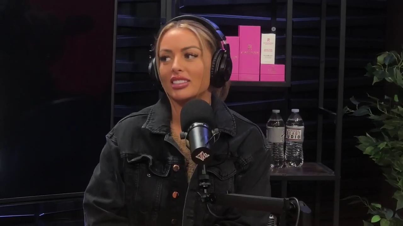 x2mate_com-Ep_12_-_Power_Alphas_Podcast__NFL_Playoffs2C_Viral_on_TikTok___28Mandy_Saccomanno__mp40026.jpg