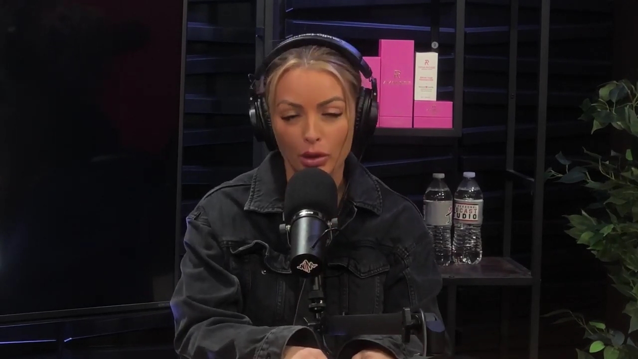x2mate_com-Ep_12_-_Power_Alphas_Podcast__NFL_Playoffs2C_Viral_on_TikTok___28Mandy_Saccomanno__mp40426.jpg