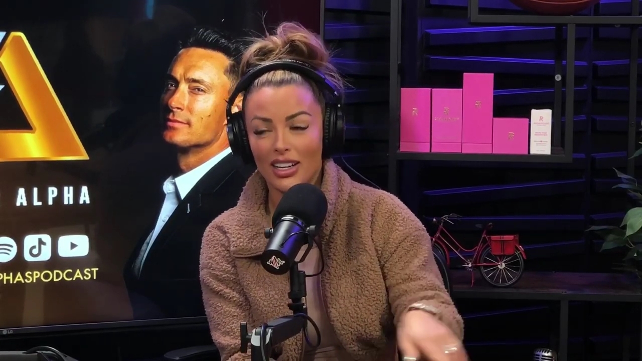 x2mate_com-Ep_13_-_Power_Alphas_Podcast__Love_Languages___28Mandy_Saccomanno__mp40034.jpg