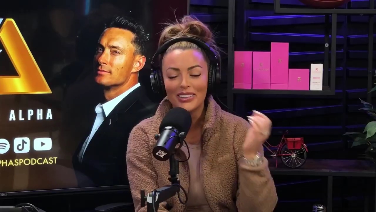 x2mate_com-Ep_13_-_Power_Alphas_Podcast__Love_Languages___28Mandy_Saccomanno__mp40042.jpg