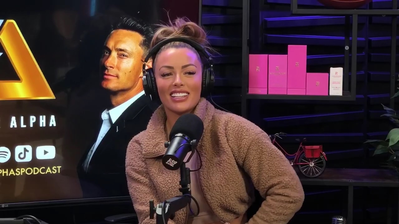 x2mate_com-Ep_13_-_Power_Alphas_Podcast__Love_Languages___28Mandy_Saccomanno__mp40054.jpg