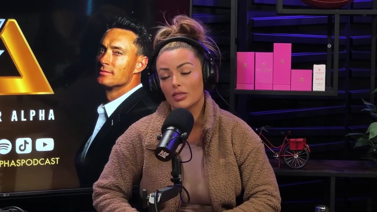 x2mate_com-Ep_13_-_Power_Alphas_Podcast__Love_Languages___28Mandy_Saccomanno__mp40193.jpg