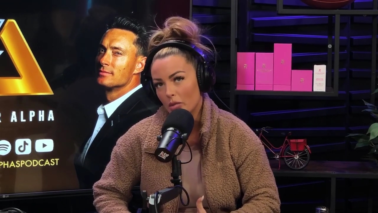x2mate_com-Ep_13_-_Power_Alphas_Podcast__Love_Languages___28Mandy_Saccomanno__mp40201.jpg