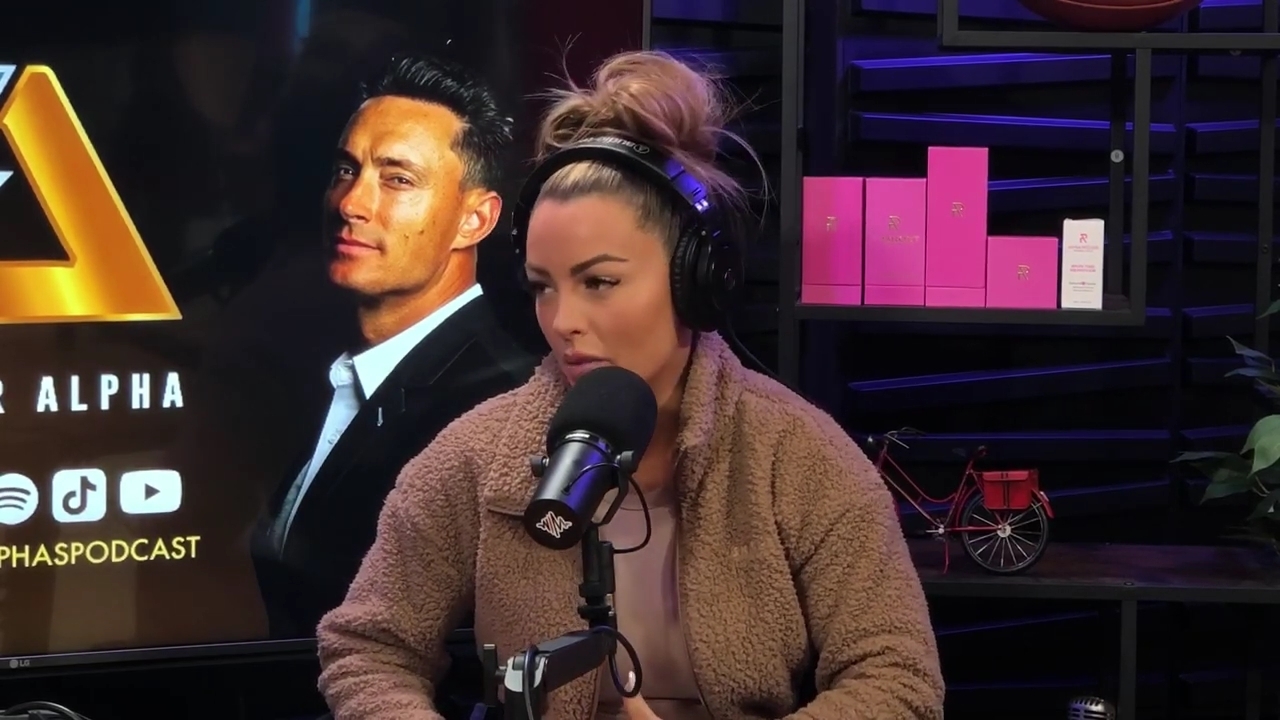 x2mate_com-Ep_13_-_Power_Alphas_Podcast__Love_Languages___28Mandy_Saccomanno__mp40202.jpg