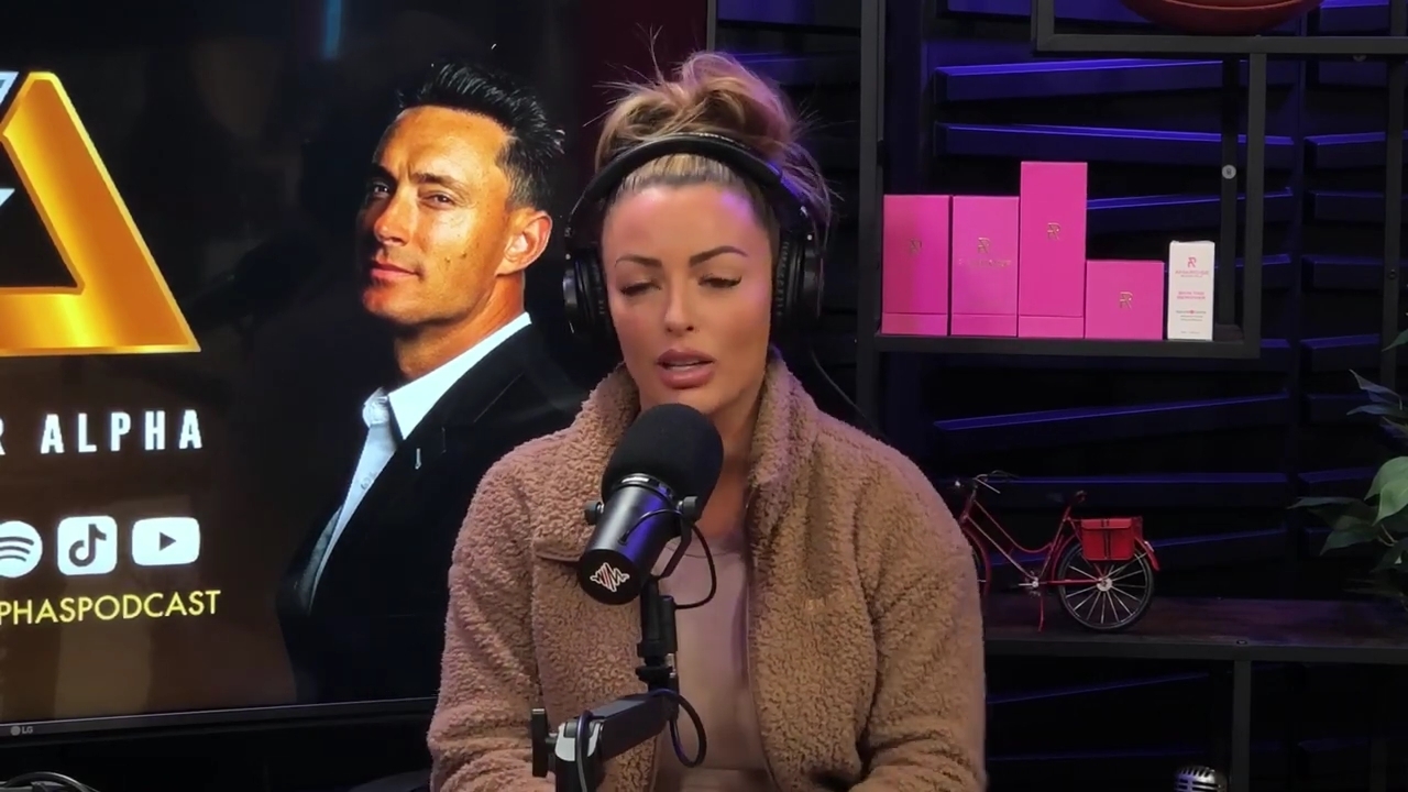x2mate_com-Ep_13_-_Power_Alphas_Podcast__Love_Languages___28Mandy_Saccomanno__mp40205.jpg