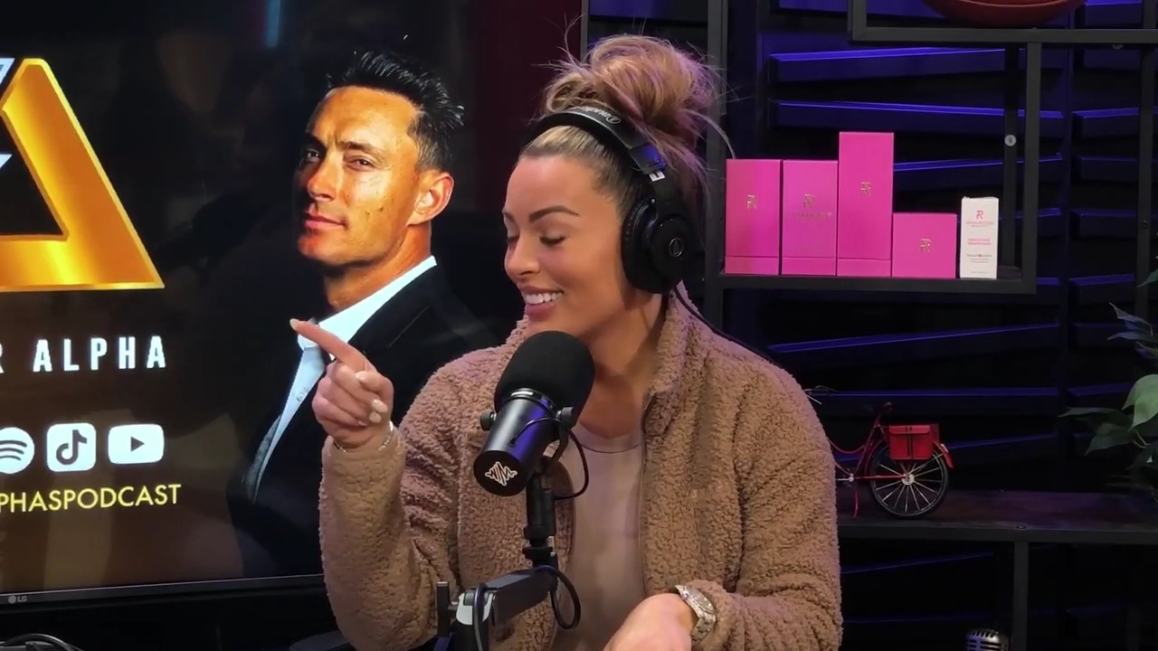 x2mate_com-Ep_13_-_Power_Alphas_Podcast__Love_Languages___28Mandy_Saccomanno__mp40231.jpg