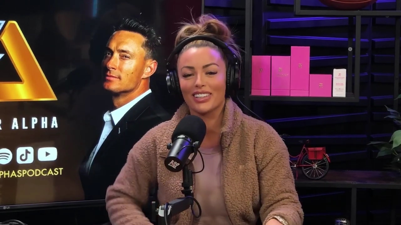 x2mate_com-Ep_13_-_Power_Alphas_Podcast__Love_Languages___28Mandy_Saccomanno__mp40257.jpg