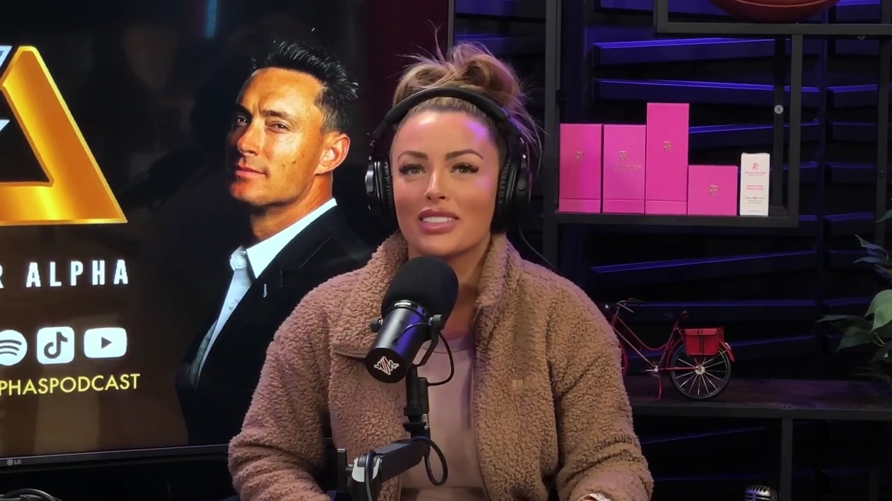 x2mate_com-Ep_13_-_Power_Alphas_Podcast__Love_Languages___28Mandy_Saccomanno__mp40260.jpg