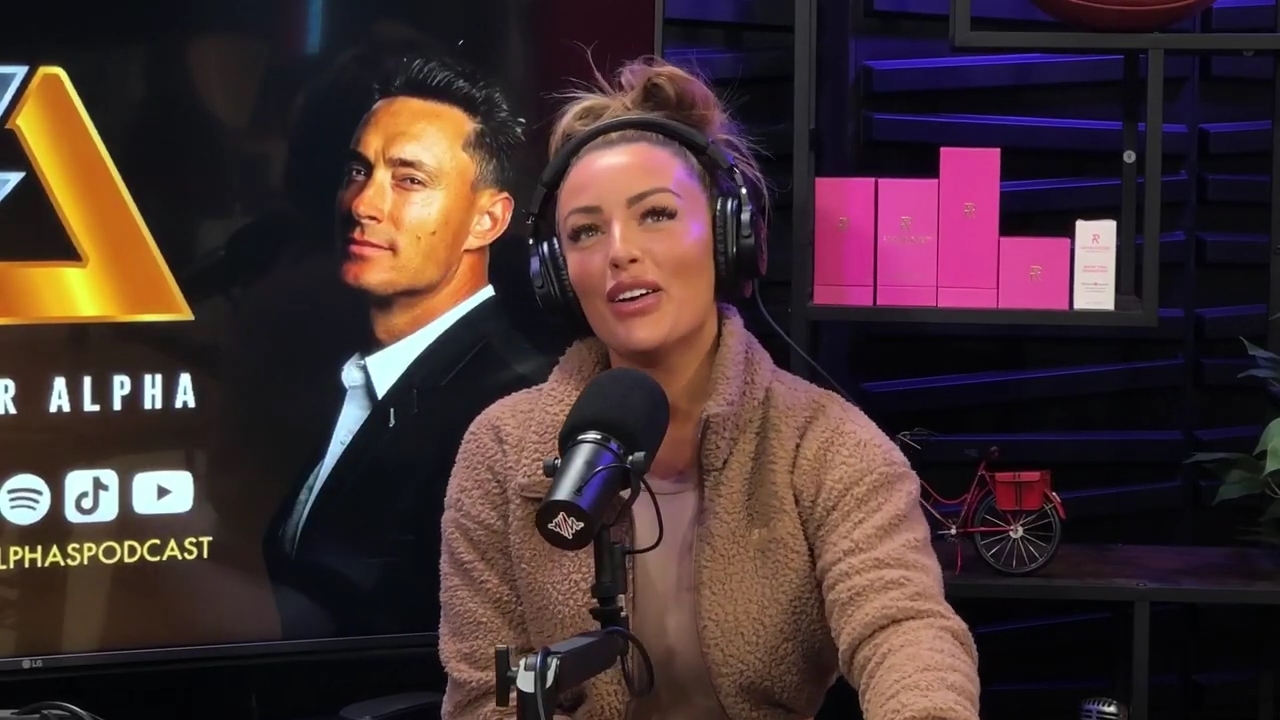 x2mate_com-Ep_13_-_Power_Alphas_Podcast__Love_Languages___28Mandy_Saccomanno__mp40336.jpg