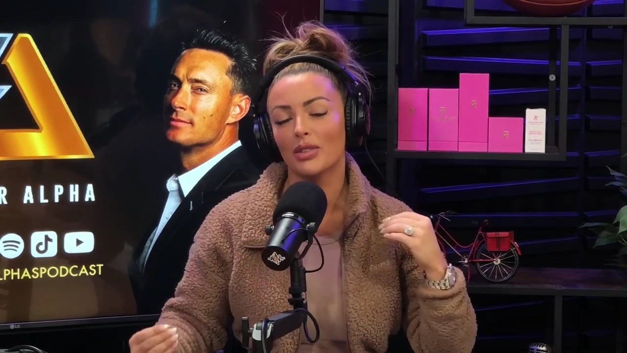 x2mate_com-Ep_13_-_Power_Alphas_Podcast__Love_Languages___28Mandy_Saccomanno__mp40355.jpg