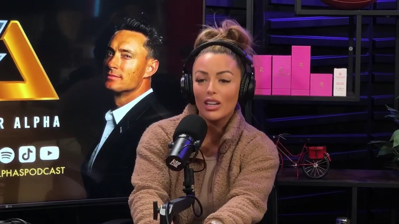 x2mate_com-Ep_13_-_Power_Alphas_Podcast__Love_Languages___28Mandy_Saccomanno__mp40372.jpg