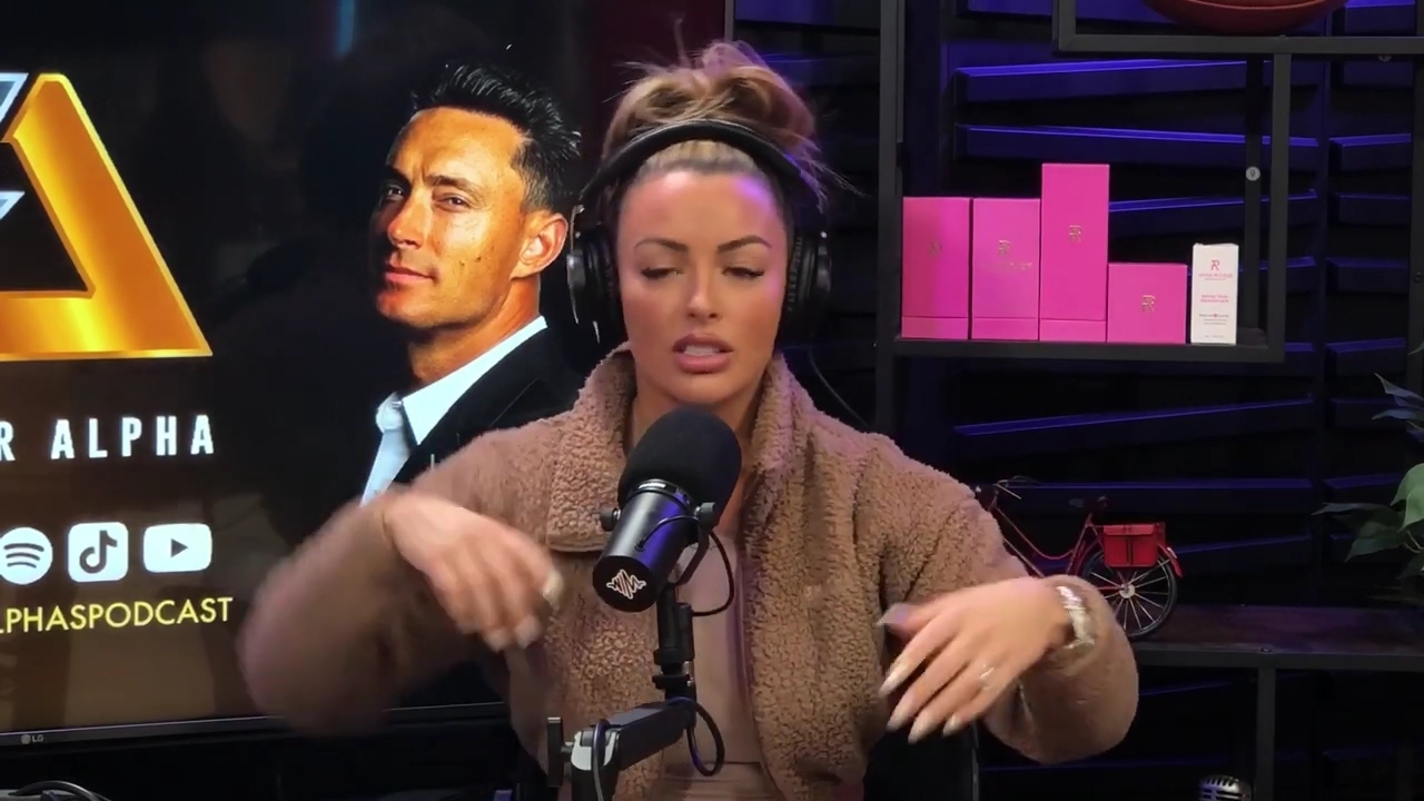 x2mate_com-Ep_13_-_Power_Alphas_Podcast__Love_Languages___28Mandy_Saccomanno__mp40415.jpg