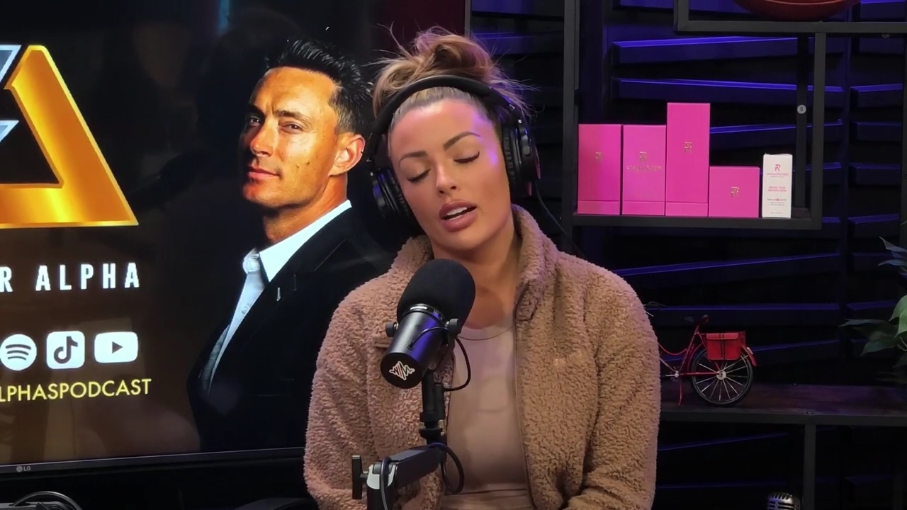 x2mate_com-Ep_13_-_Power_Alphas_Podcast__Love_Languages___28Mandy_Saccomanno__mp40524.jpg