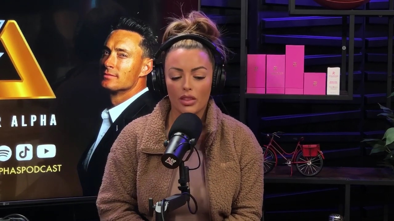 x2mate_com-Ep_13_-_Power_Alphas_Podcast__Love_Languages___28Mandy_Saccomanno__mp40668.jpg
