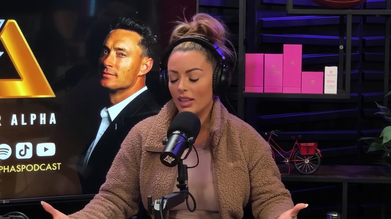 x2mate_com-Ep_13_-_Power_Alphas_Podcast__Love_Languages___28Mandy_Saccomanno__mp40696.jpg