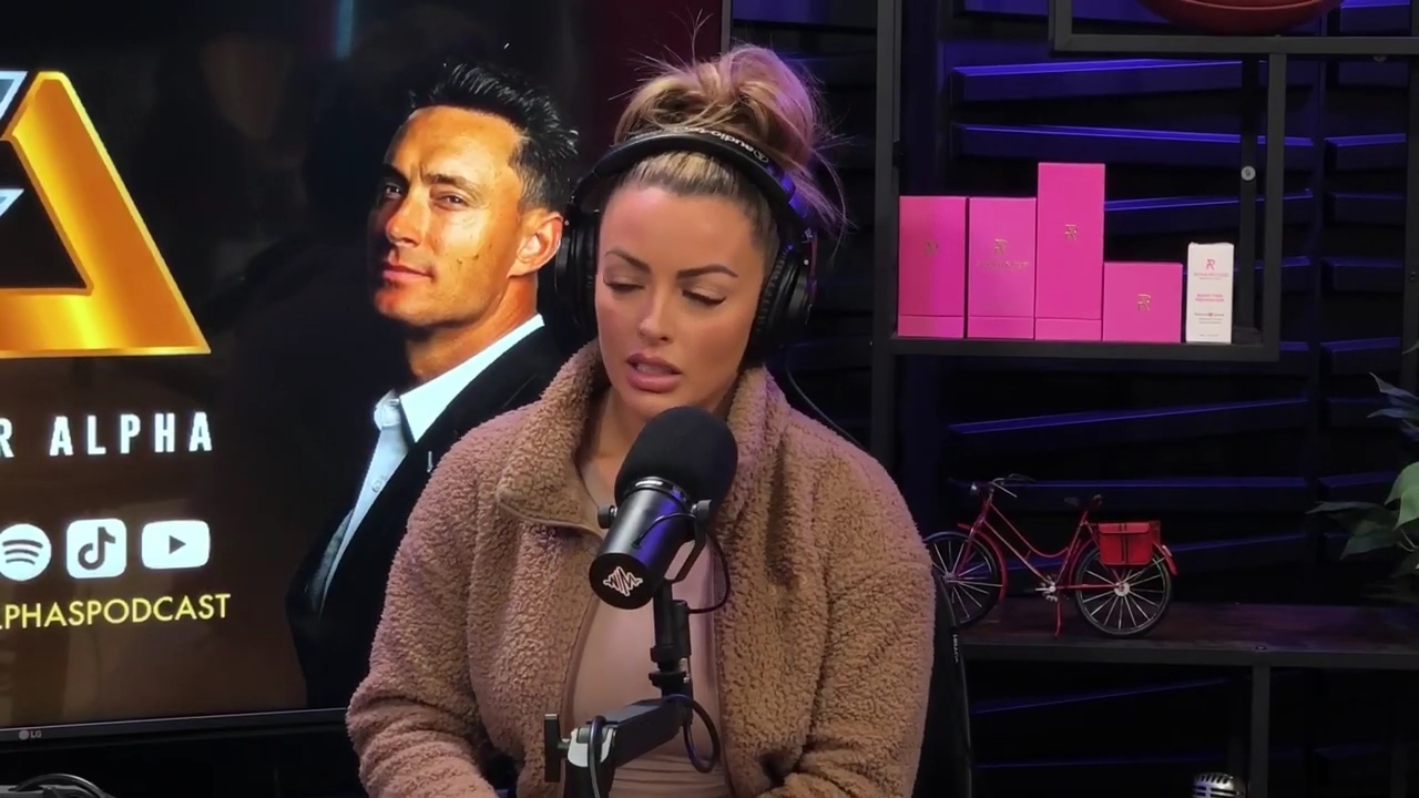 x2mate_com-Ep_13_-_Power_Alphas_Podcast__Love_Languages___28Mandy_Saccomanno__mp40931.jpg