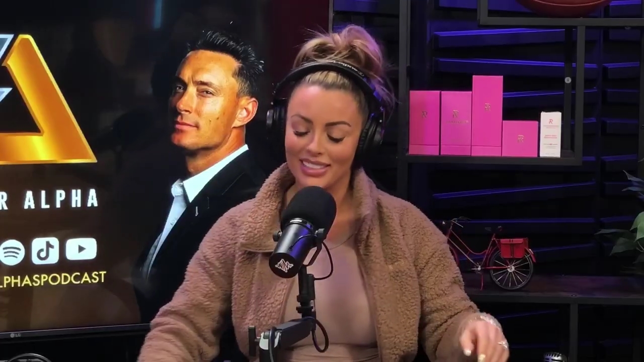 x2mate_com-Ep_13_-_Power_Alphas_Podcast__Love_Languages___28Mandy_Saccomanno__mp40948.jpg
