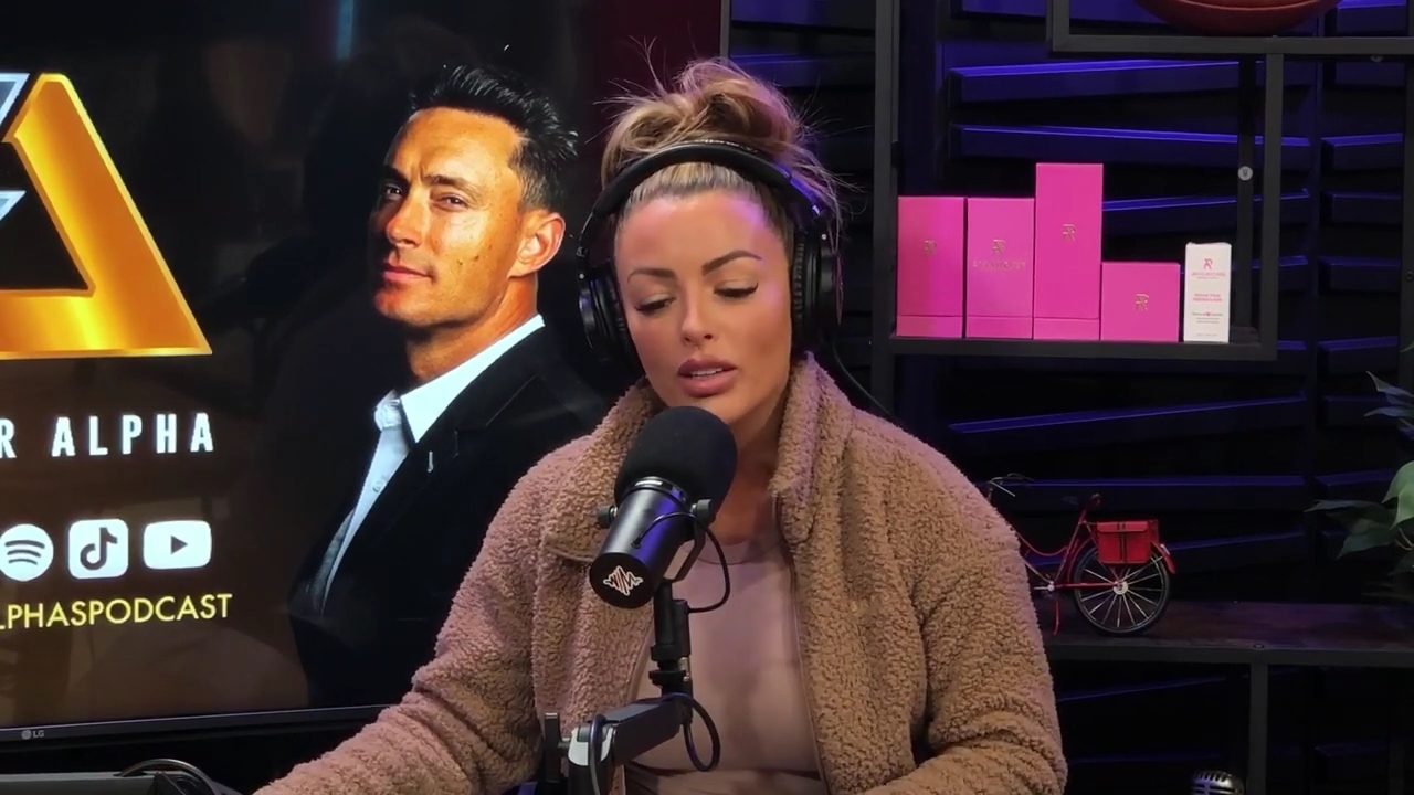 x2mate_com-Ep_13_-_Power_Alphas_Podcast__Love_Languages___28Mandy_Saccomanno__mp40961.jpg