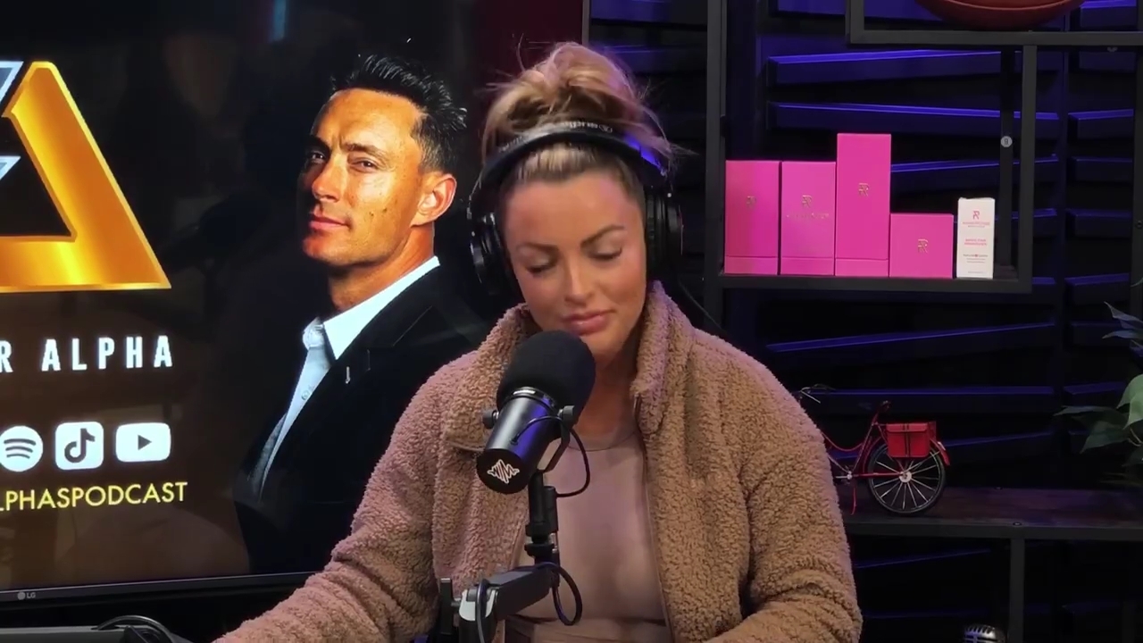 x2mate_com-Ep_13_-_Power_Alphas_Podcast__Love_Languages___28Mandy_Saccomanno__mp40964.jpg