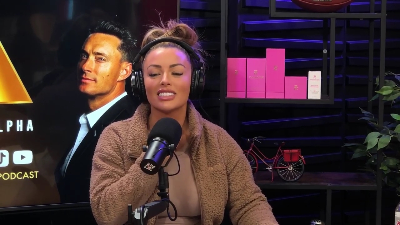 x2mate_com-Ep_13_-_Power_Alphas_Podcast__Love_Languages___28Mandy_Saccomanno__mp41238.jpg