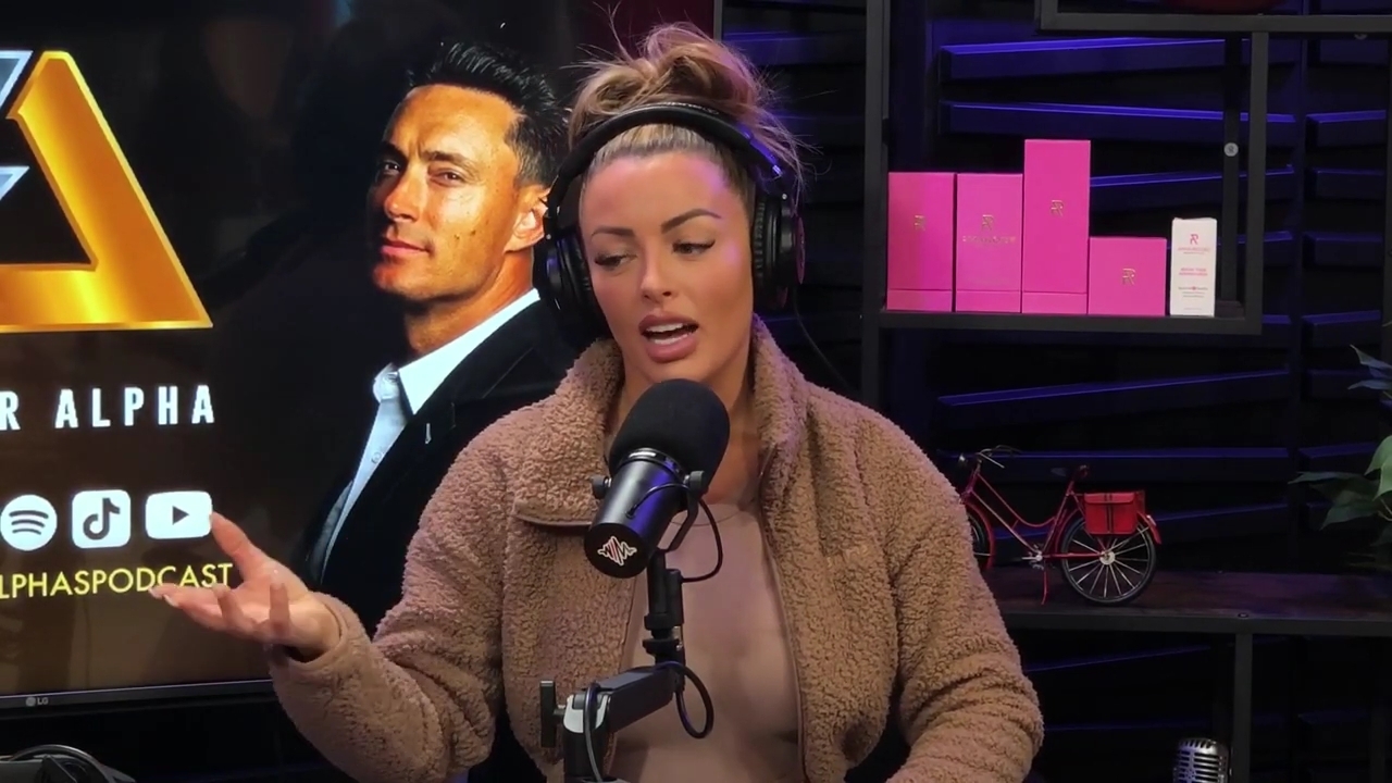x2mate_com-Ep_13_-_Power_Alphas_Podcast__Love_Languages___28Mandy_Saccomanno__mp41323.jpg