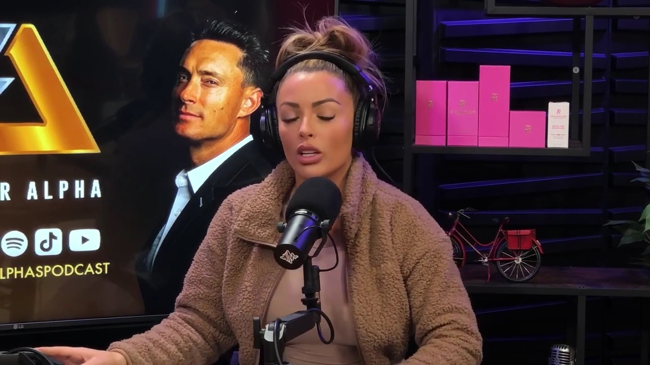 x2mate_com-Ep_13_-_Power_Alphas_Podcast__Love_Languages___28Mandy_Saccomanno__mp41335.jpg