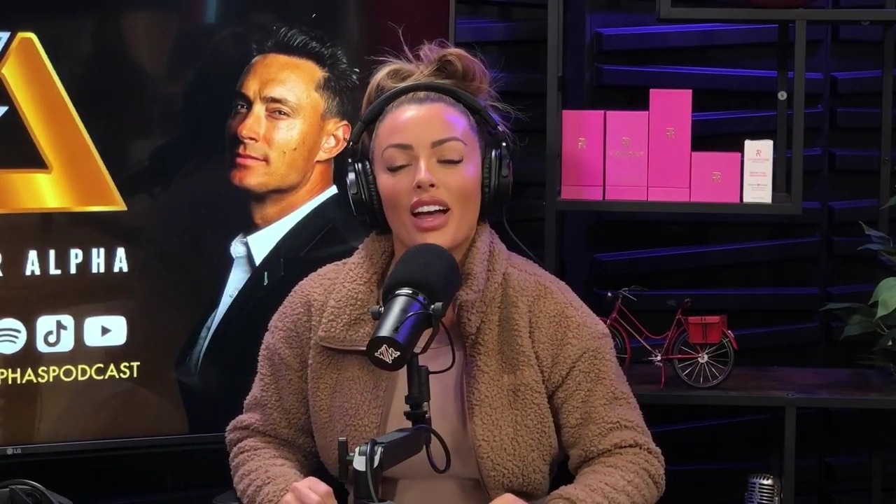 x2mate_com-Ep_13_-_Power_Alphas_Podcast__Love_Languages___28Mandy_Saccomanno__mp41700.jpg