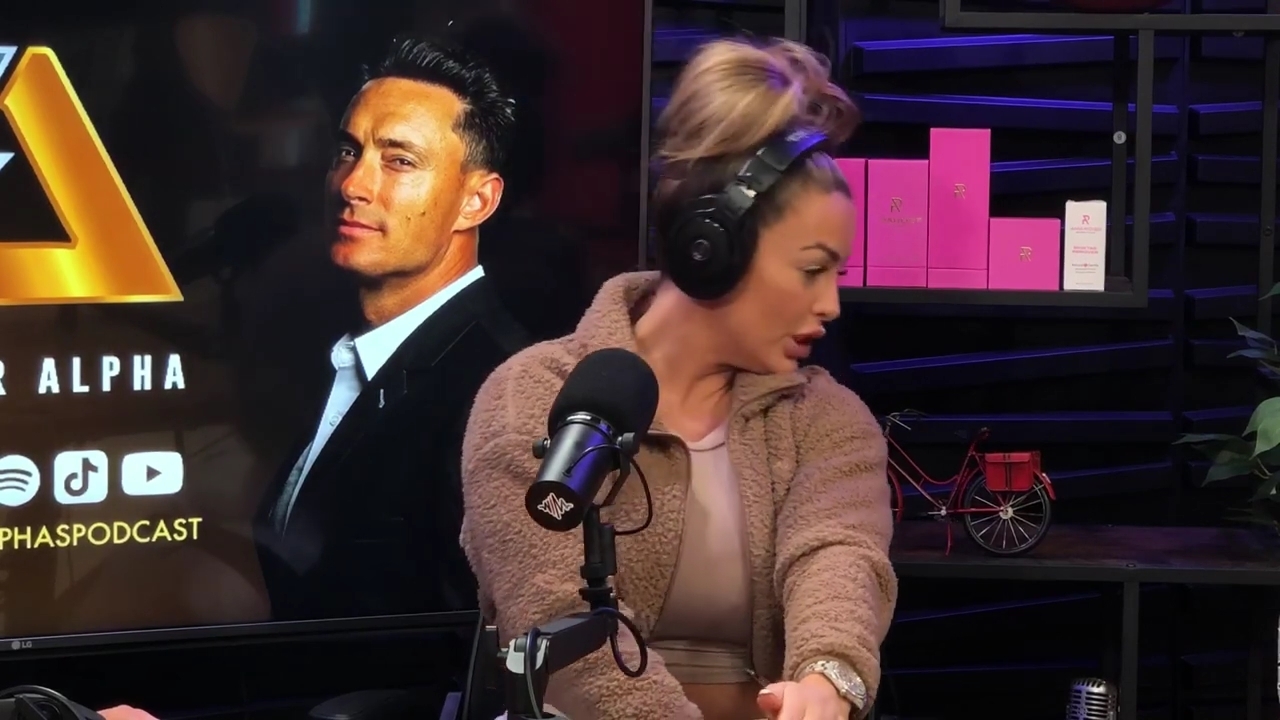 x2mate_com-Ep_13_-_Power_Alphas_Podcast__Love_Languages___28Mandy_Saccomanno__mp41935.jpg