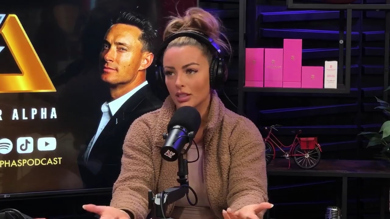 x2mate_com-Ep_13_-_Power_Alphas_Podcast__Love_Languages___28Mandy_Saccomanno__mp41944.jpg