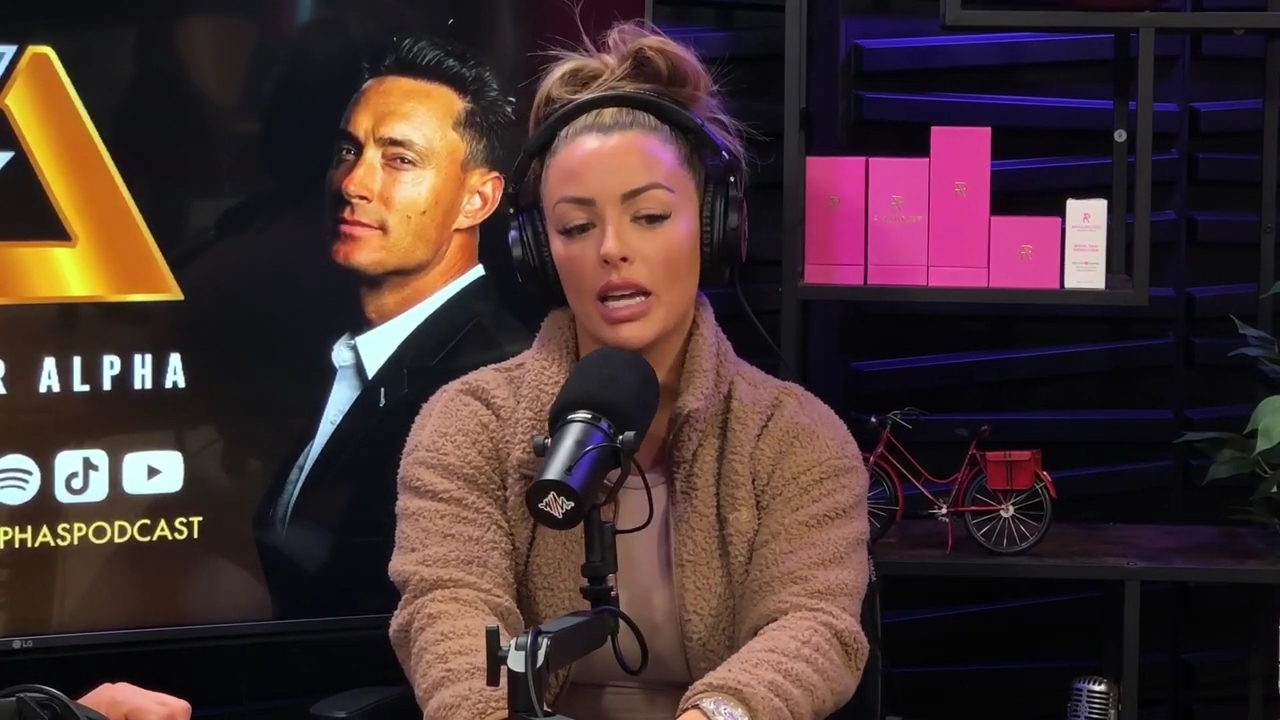 x2mate_com-Ep_13_-_Power_Alphas_Podcast__Love_Languages___28Mandy_Saccomanno__mp41948.jpg