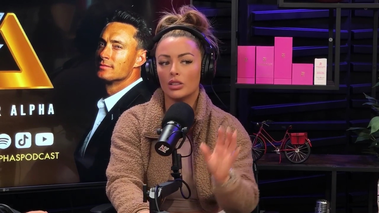 x2mate_com-Ep_13_-_Power_Alphas_Podcast__Love_Languages___28Mandy_Saccomanno__mp42022.jpg