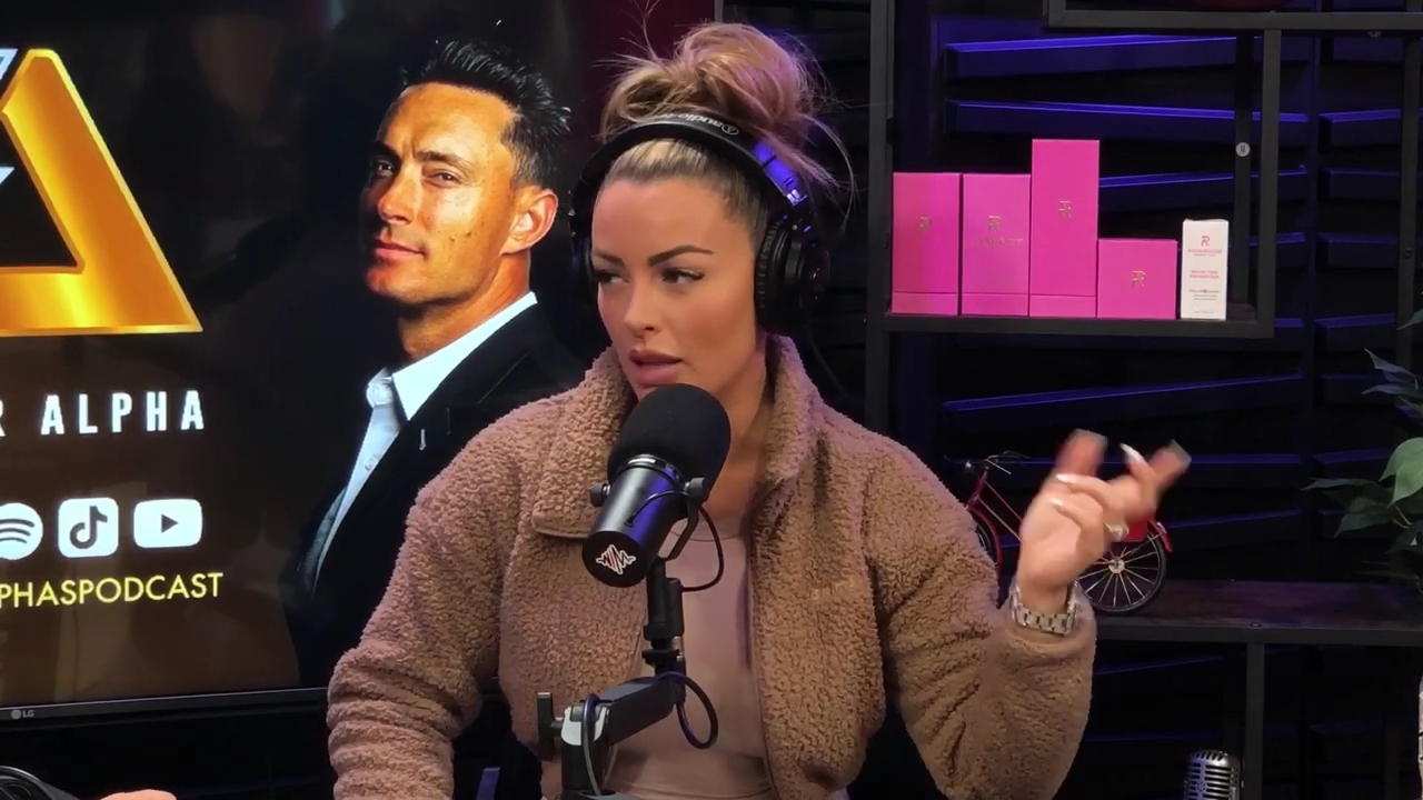 x2mate_com-Ep_13_-_Power_Alphas_Podcast__Love_Languages___28Mandy_Saccomanno__mp42031.jpg