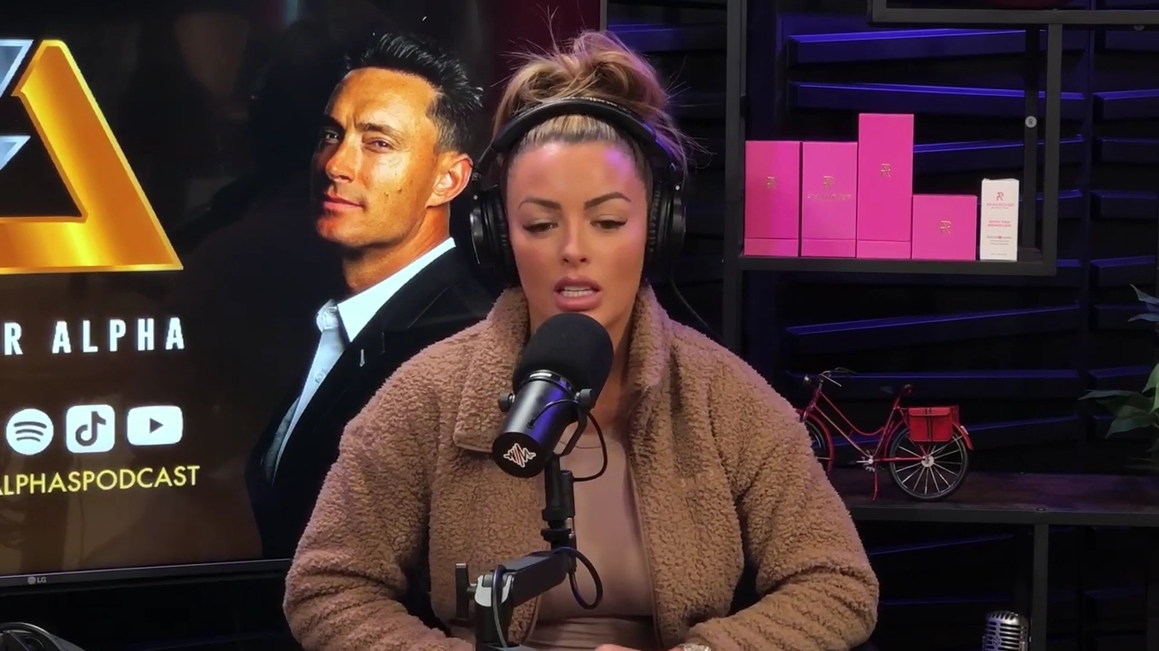x2mate_com-Ep_13_-_Power_Alphas_Podcast__Love_Languages___28Mandy_Saccomanno__mp42137.jpg