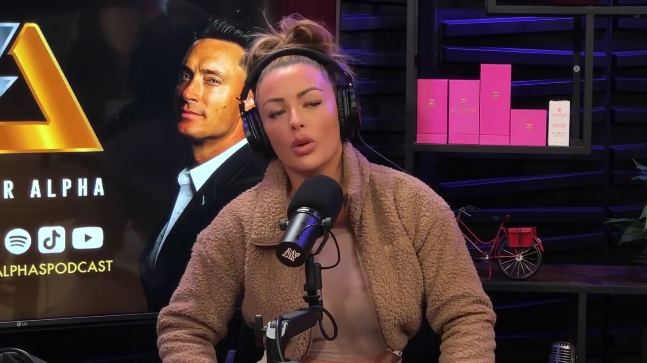 x2mate_com-Ep_13_-_Power_Alphas_Podcast__Love_Languages___28Mandy_Saccomanno__mp42144.jpg