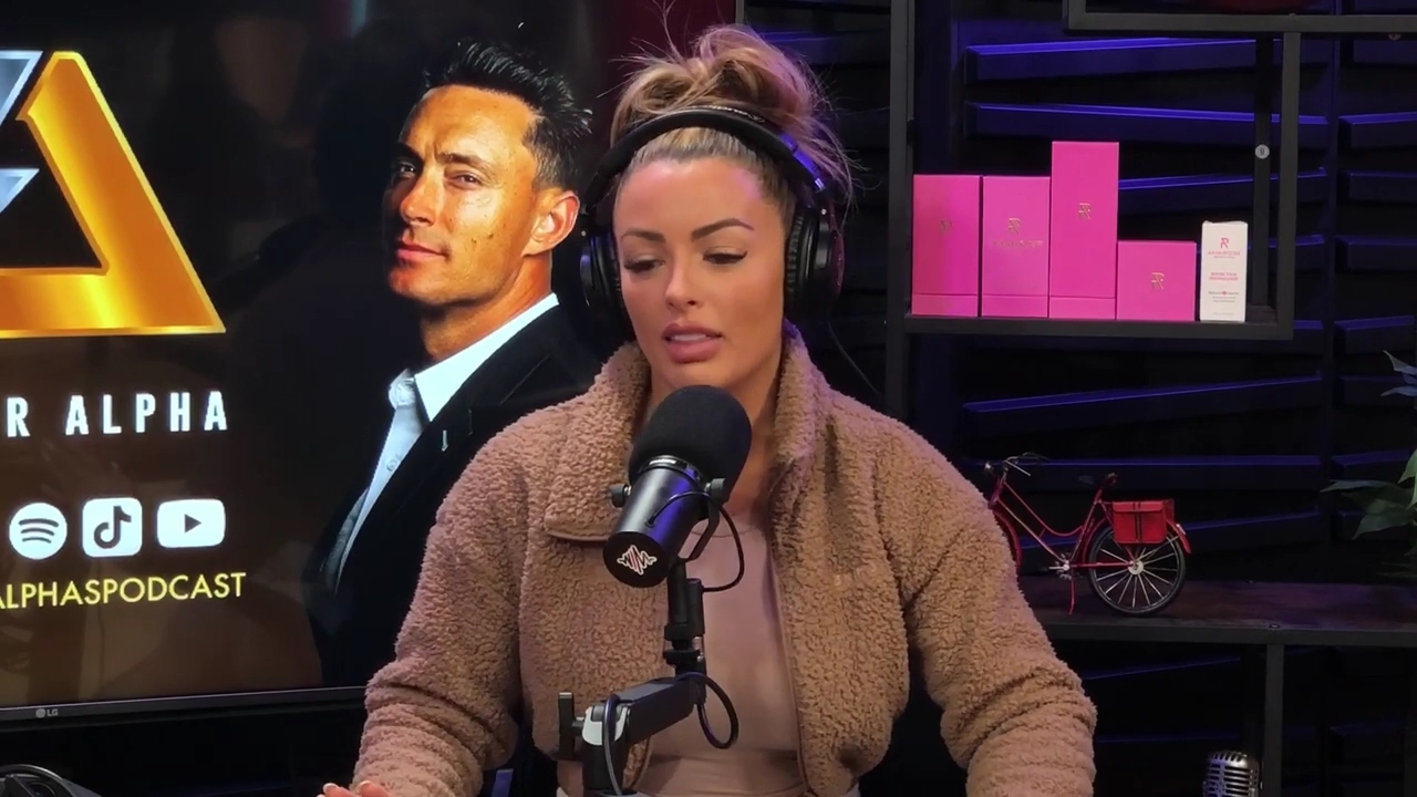 x2mate_com-Ep_13_-_Power_Alphas_Podcast__Love_Languages___28Mandy_Saccomanno__mp42147.jpg