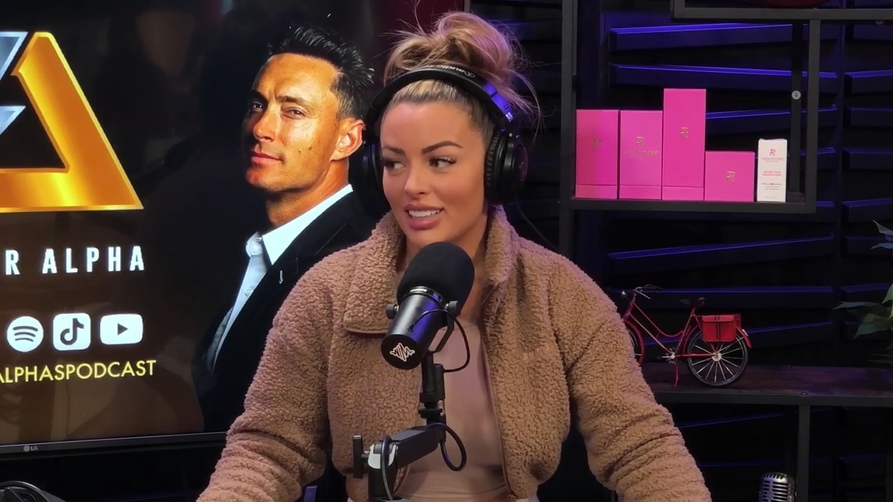 x2mate_com-Ep_13_-_Power_Alphas_Podcast__Love_Languages___28Mandy_Saccomanno__mp42152.jpg